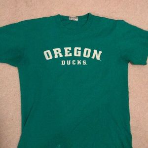 Retro university of oregon ducks t-shirt